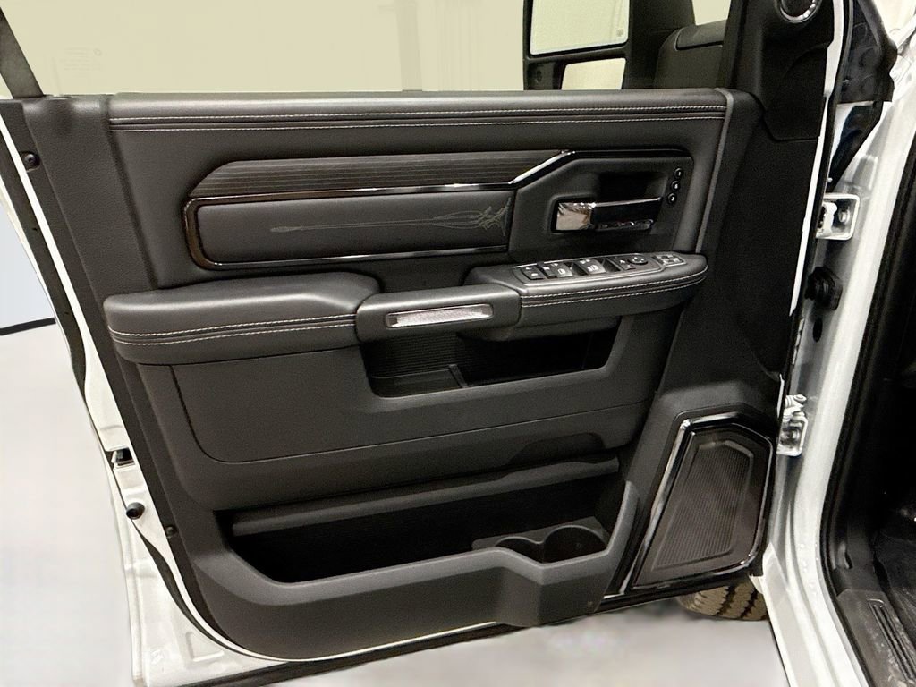 New 2024 RAM 2500 Limited image 14