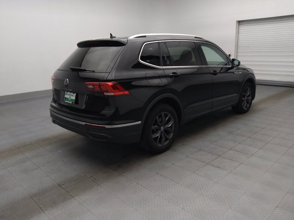 Used 2023 Volkswagen Tiguan SE FWD image 10