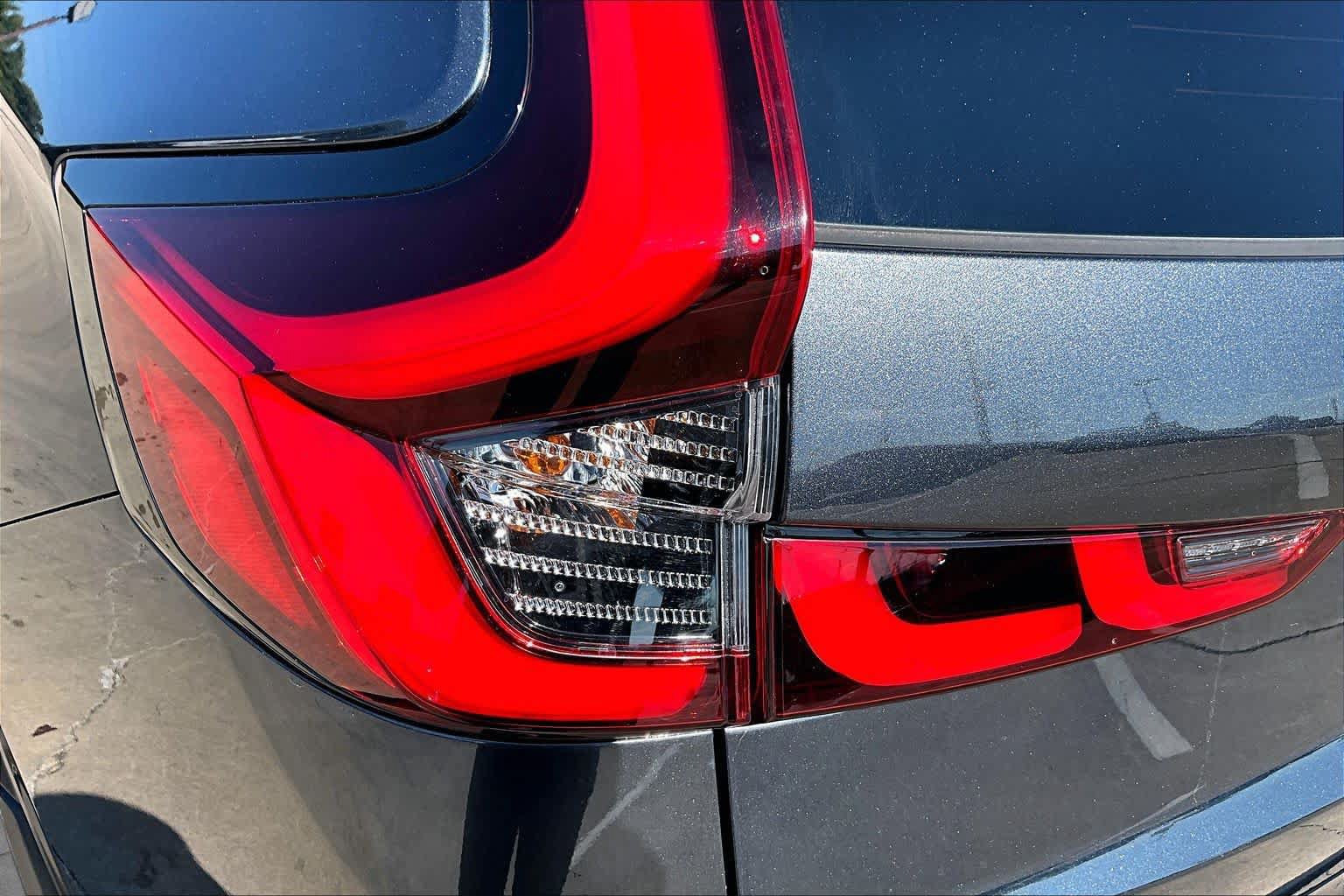 Used 2023 Honda CR-V EX-L image 29
