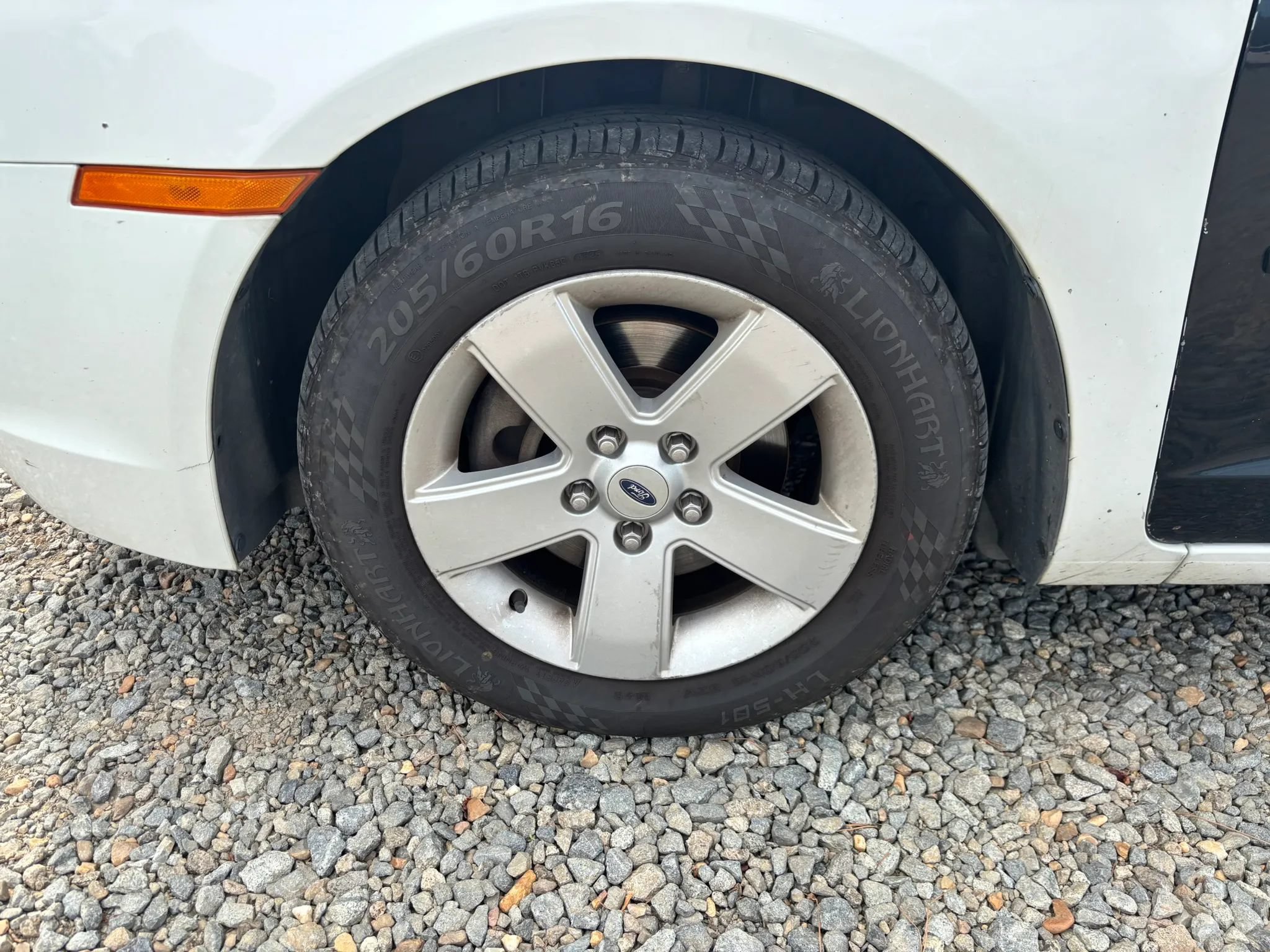 Used 2008 Ford Fusion SE FWD image 9