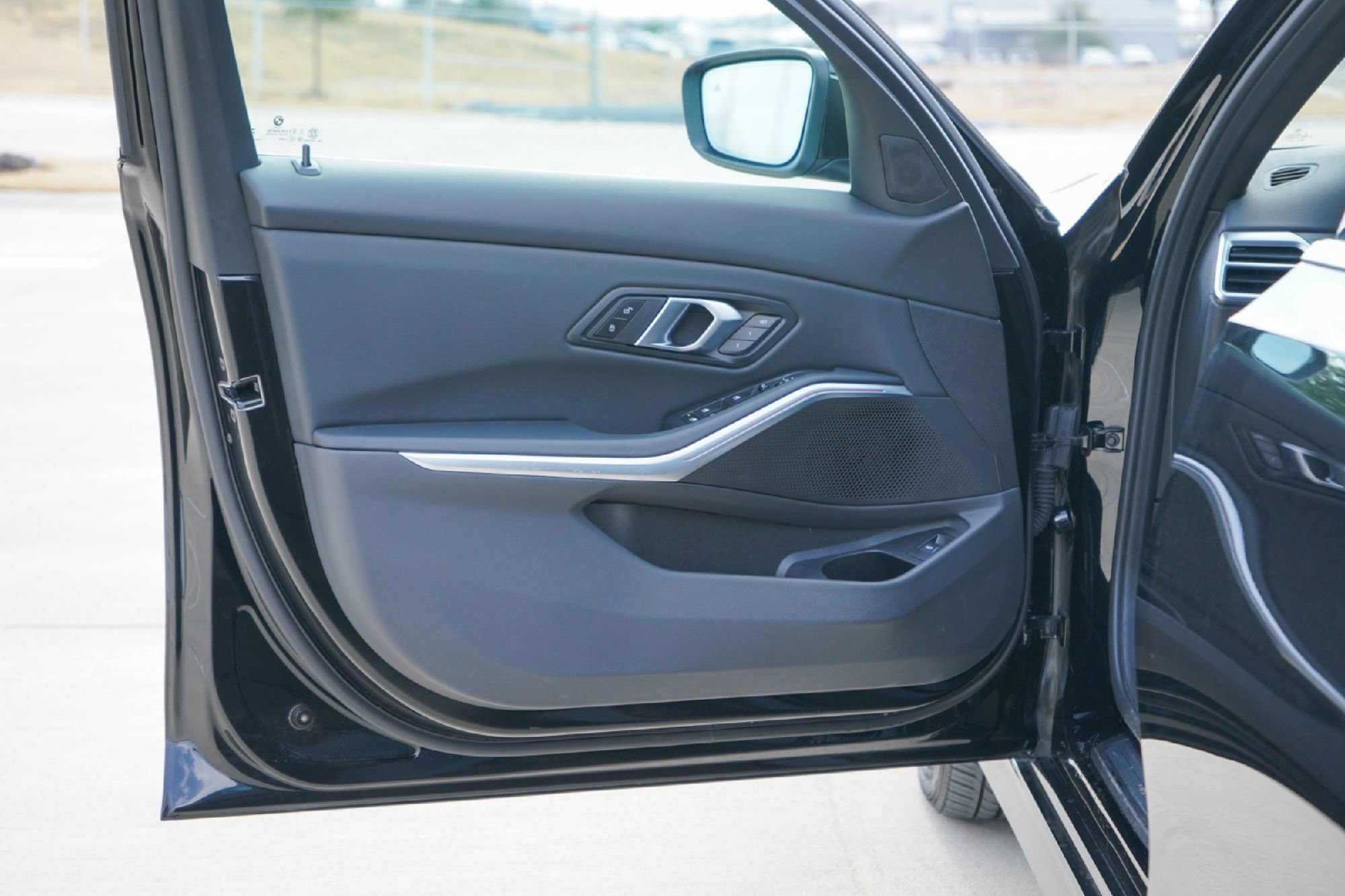 Used 2025 BMW 330i Sedan image 19