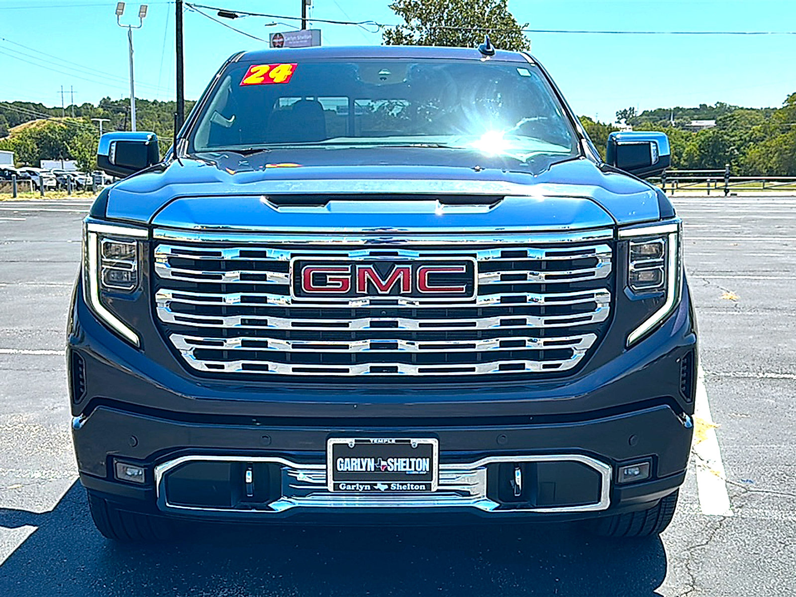 Used 2024 GMC Sierra 1500 Denali w/ Denali Reserve Package AWD/4WD image 11