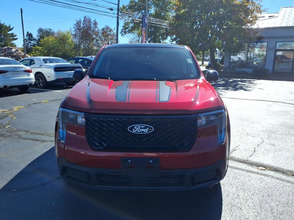Used 2025 Ford Maverick Lariat w/ Black Appearance Package image 2