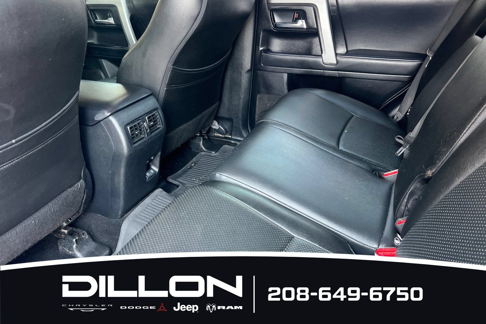 Used 2022 Toyota 4Runner SR5 AWD/4WD image 15