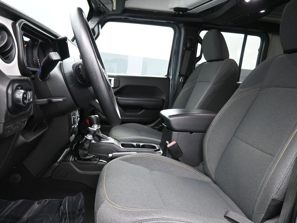 Used 2024 Jeep Gladiator Sport image 16