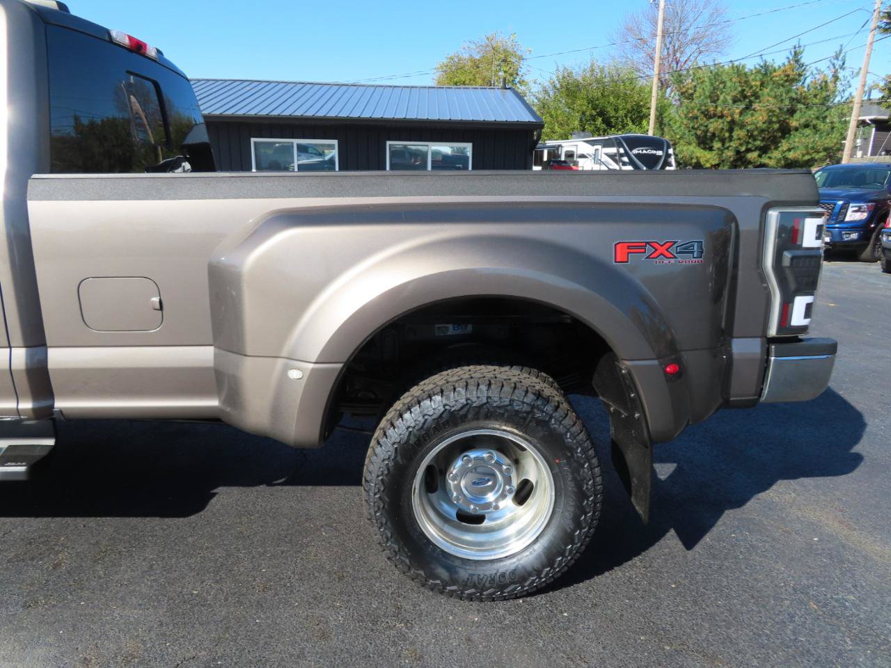 Used 2020 Ford F350 Lariat w/ Lariat Ultimate Package AWD/4WD image 15