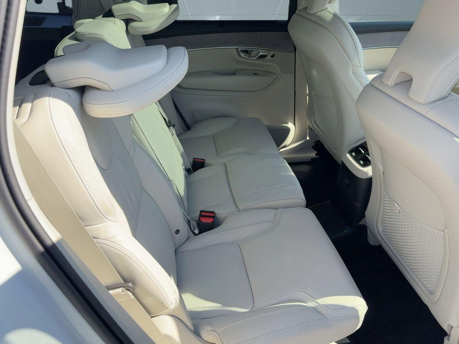 New 2026 Volvo XC90 T8 Ultra w/ Protection Package Premier image 29