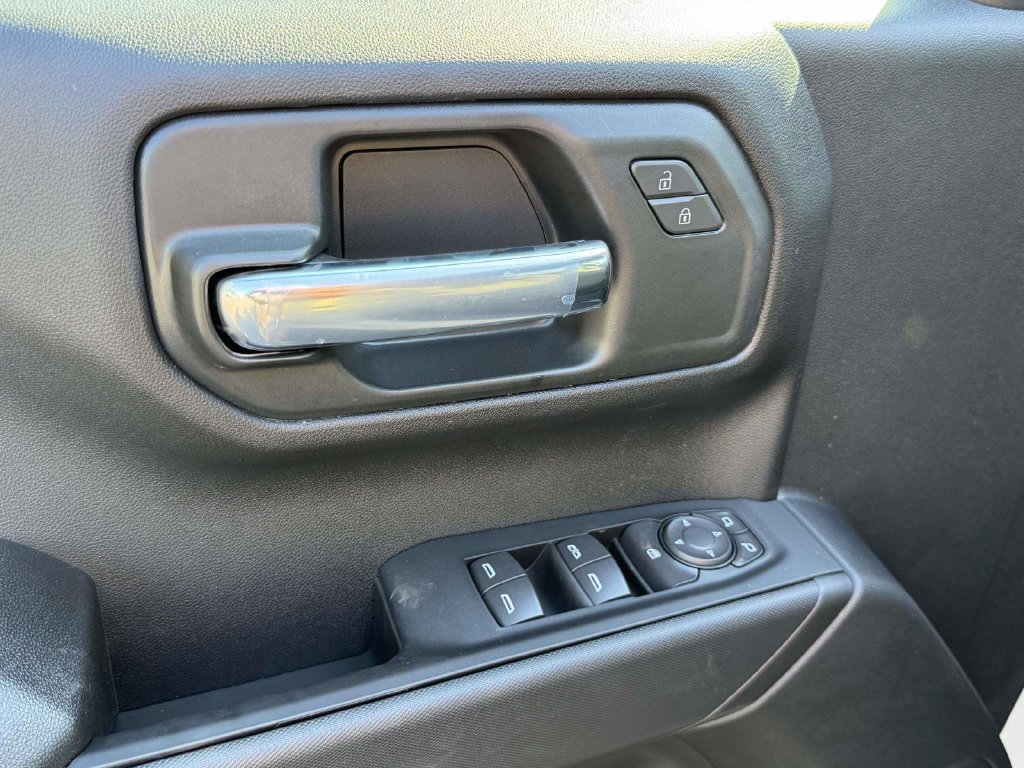 New 2026 Chevrolet Silverado 1500 Custom w/ Turbomax Blackout Package AWD/4WD image 18