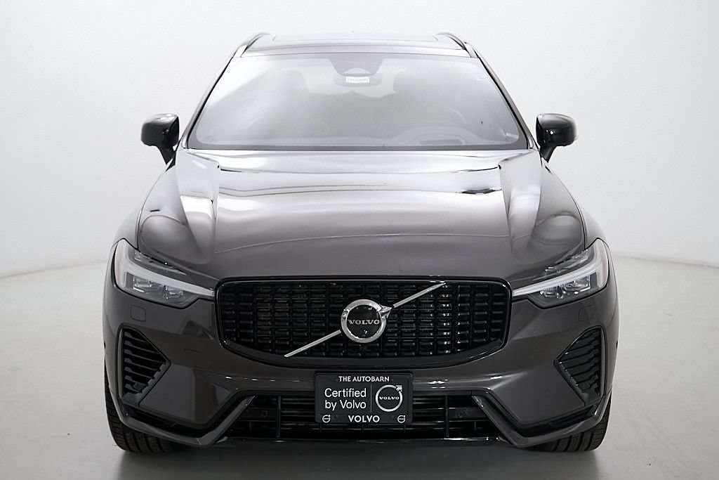 Certified 2023 Volvo XC60 T8 Ultimate w/ Climate Package AWD/4WD image 5