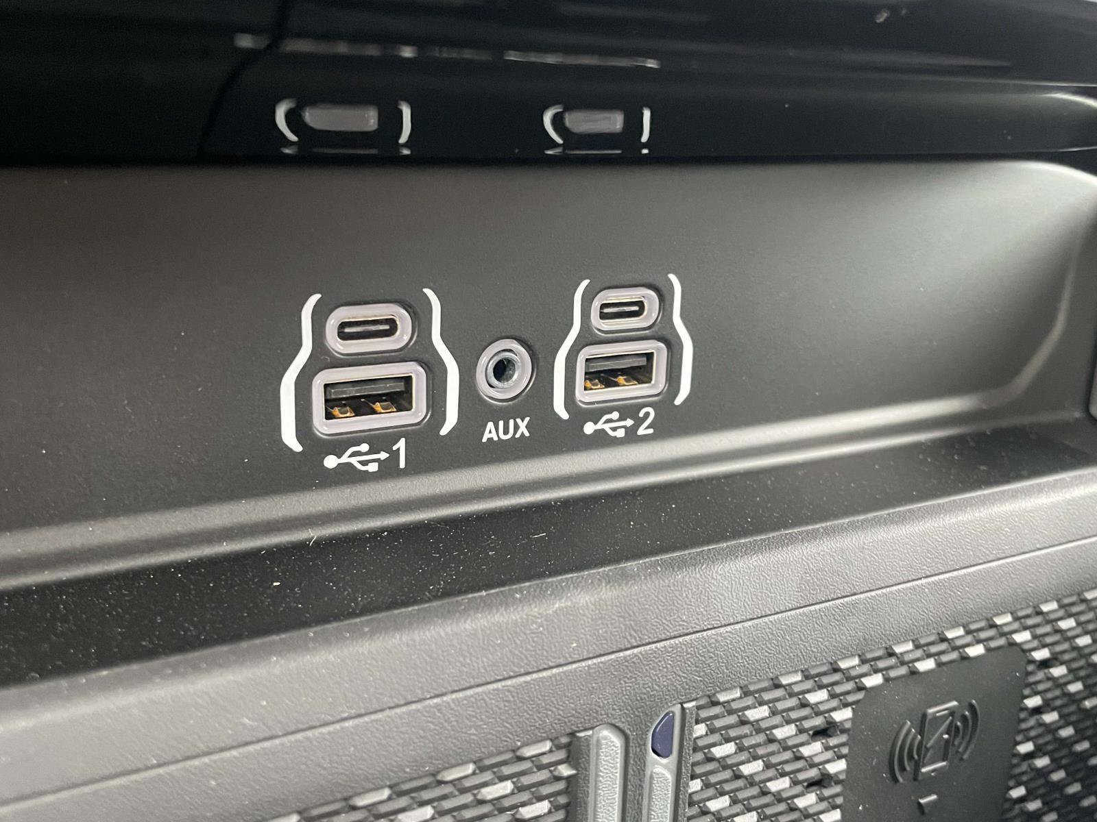 New 2026 RAM 2500 Laramie AWD/4WD image 3