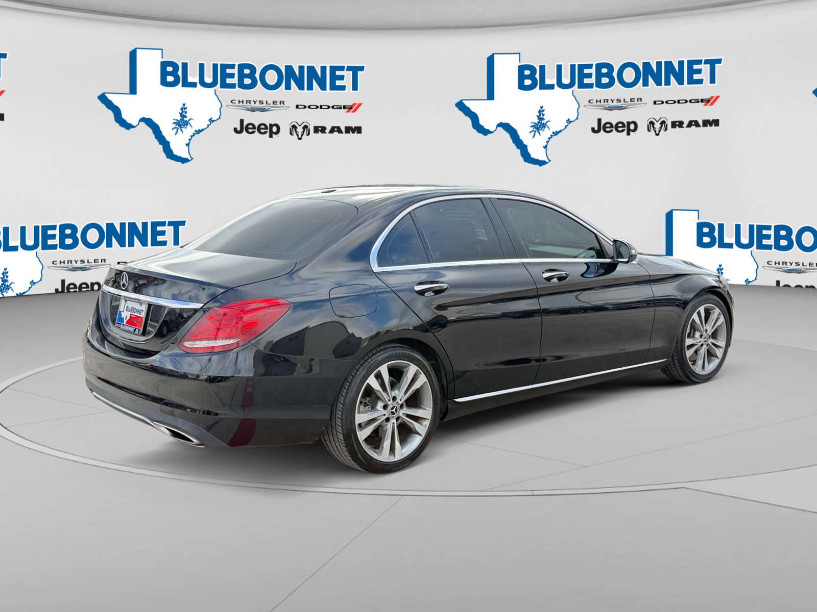 Used 2018 Mercedes-Benz C 300 Sedan image 5