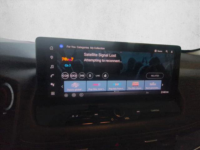 Used 2025 Nissan Rogue SL w/ Tech Package FWD image 13