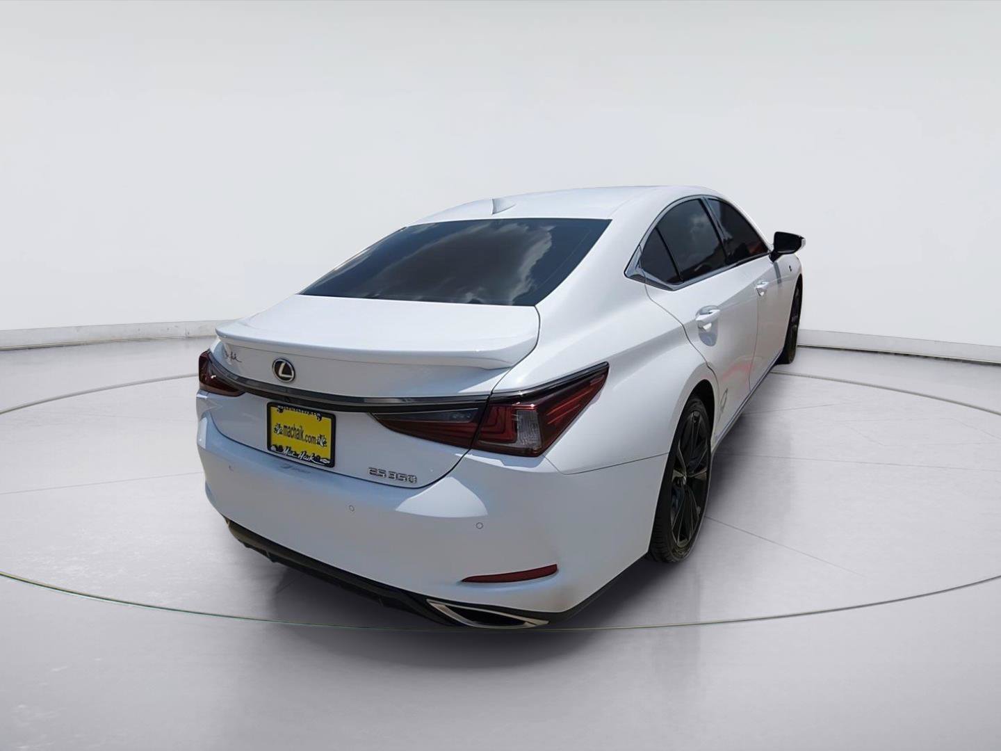 Used 2024 Lexus ES 350 F Sport w/ Accessory Package (Z2) FWD image 8