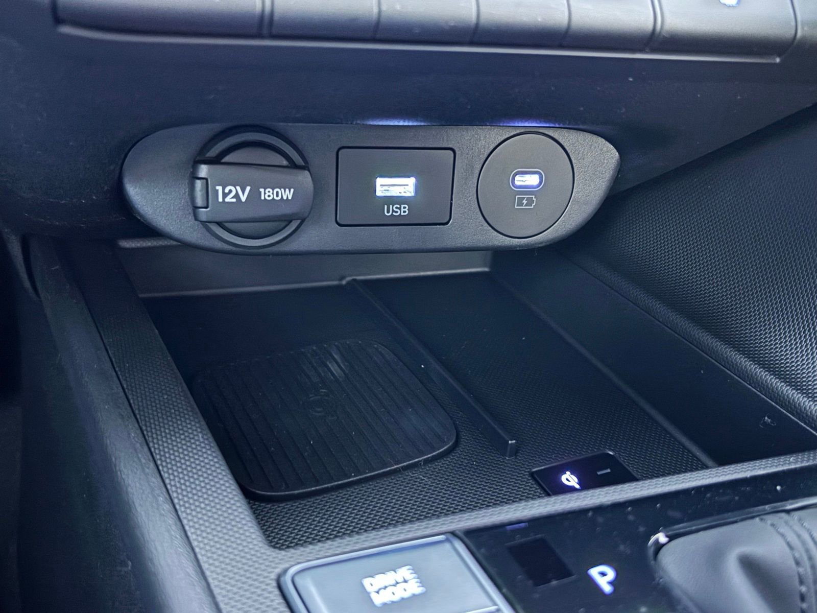 New 2026 Hyundai Elantra Limited image 23