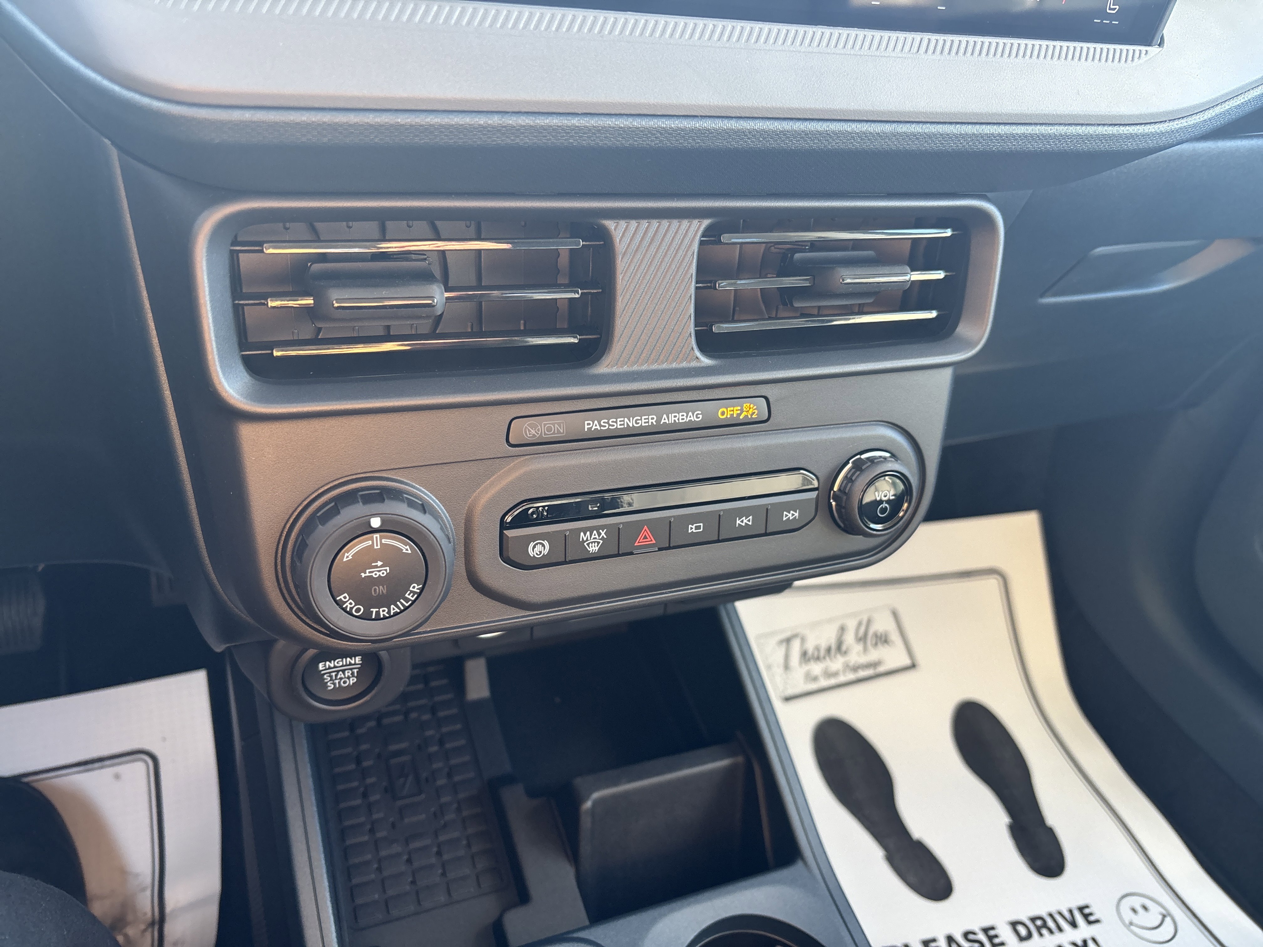 New 2025 Ford Maverick Lariat w/ Black Appearance Package image 25