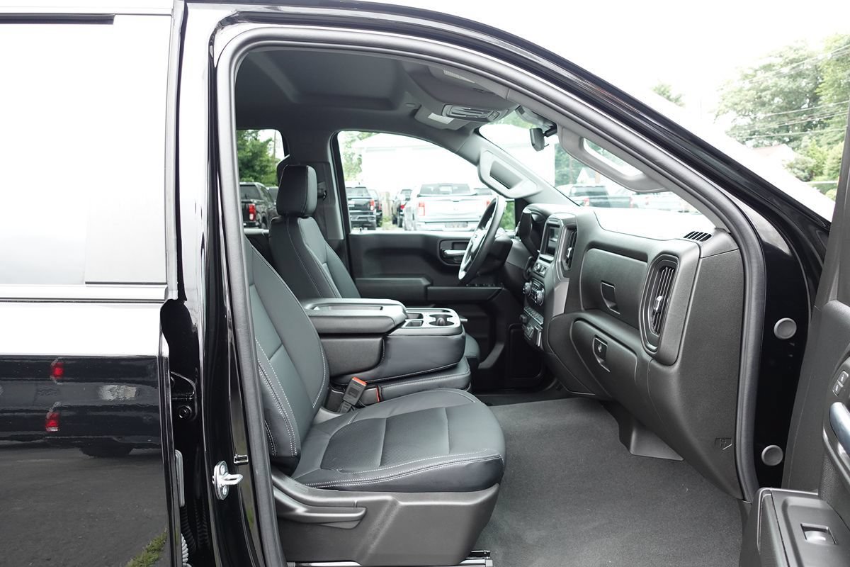 Used 2024 Chevrolet Silverado 1500 Custom AWD/4WD image 33