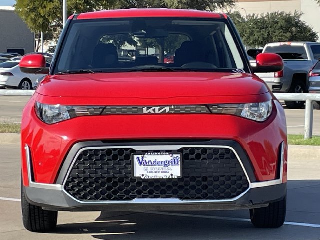 Used 2025 Kia Soul LX w/ LX Technology Package FWD image 6