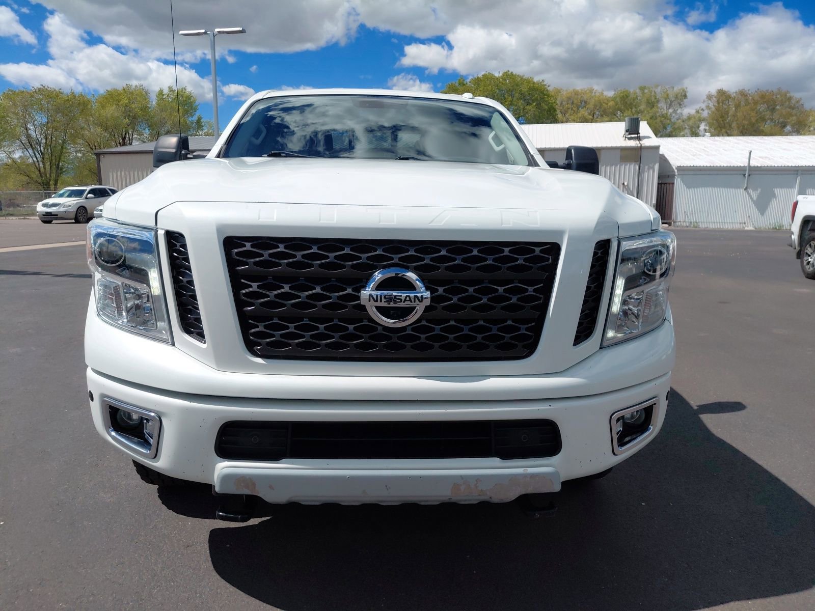 Used 2019 Nissan Titan PRO-4X image 11