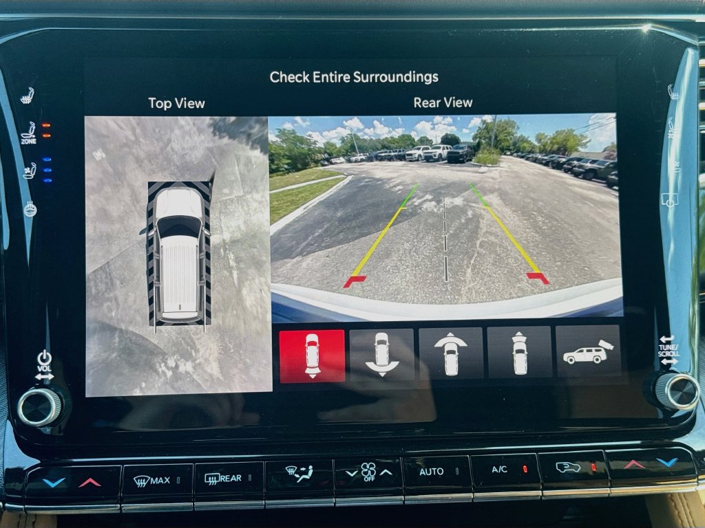 New 2026 Jeep Grand Wagoneer Summit AWD/4WD image 14