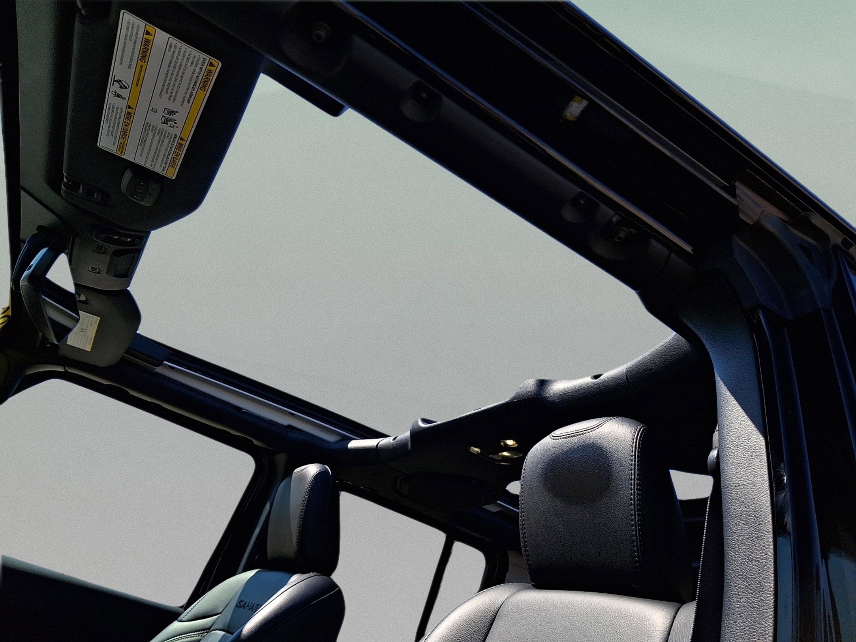 Certified 2022 Jeep Wrangler Unlimited Sahara AWD/4WD image 15