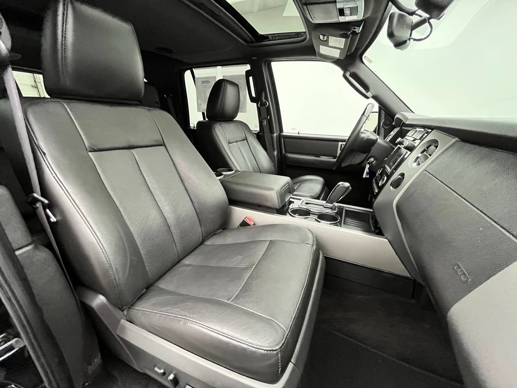 Used 2014 Ford Expedition Limited w/ Equipment Group 301A AWD/4WD image 34