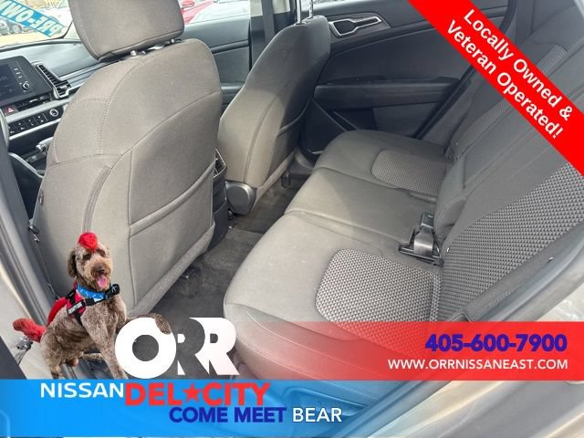 Used 2024 Kia Sportage LX FWD image 11