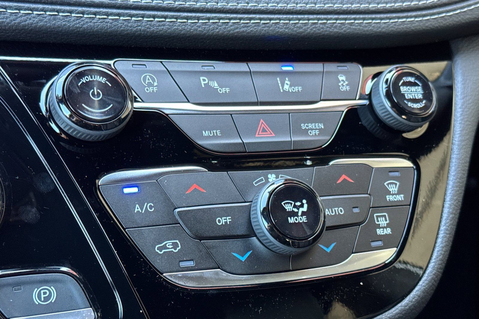 New 2026 Chrysler Pacifica Select image 20