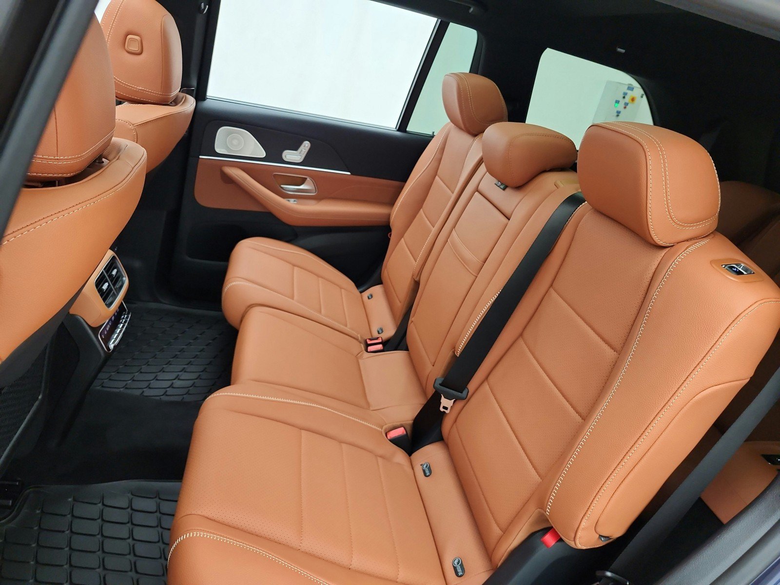 New 2027 Mercedes-Benz GLS 450 4MATIC image 11