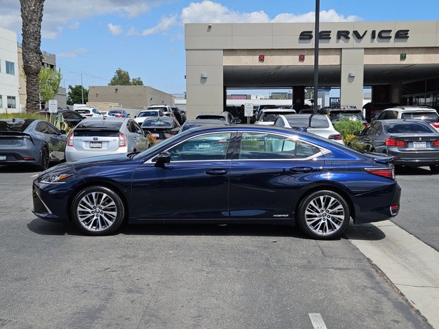 Used 2020 Lexus ES 300h w/ Premium Package FWD image 9