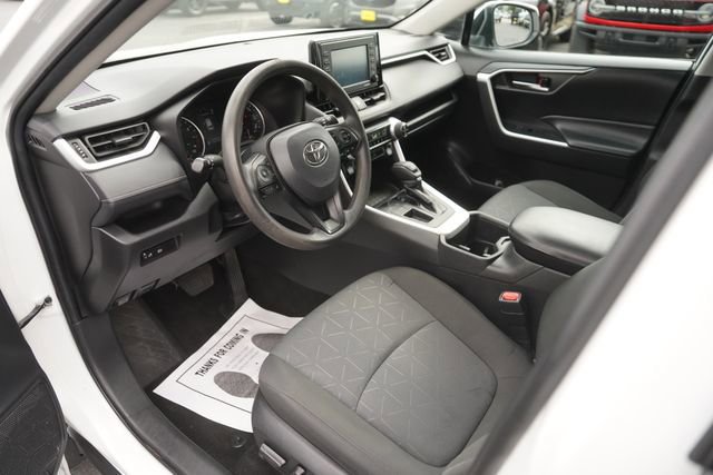 Used 2022 Toyota RAV4 XLE FWD image 8