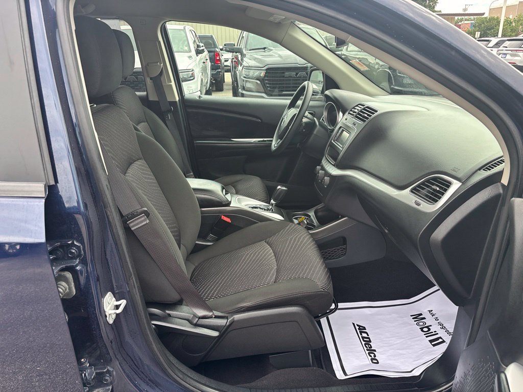 Used 2020 Dodge Journey SE FWD image 42