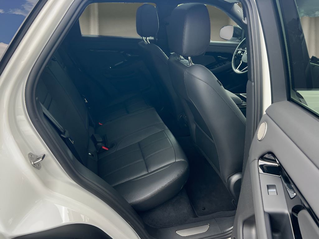 Used 2025 Land Rover Range Rover Evoque Dynamic SE image 14