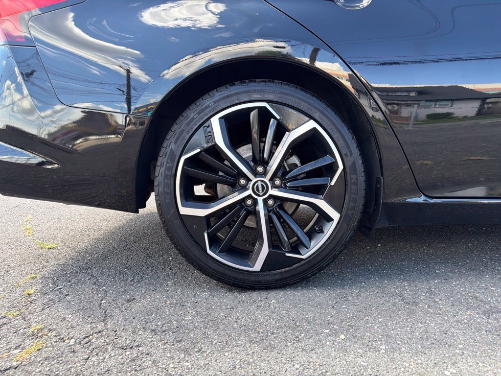 Used 2024 Nissan Altima 2.5 SR FWD image 13