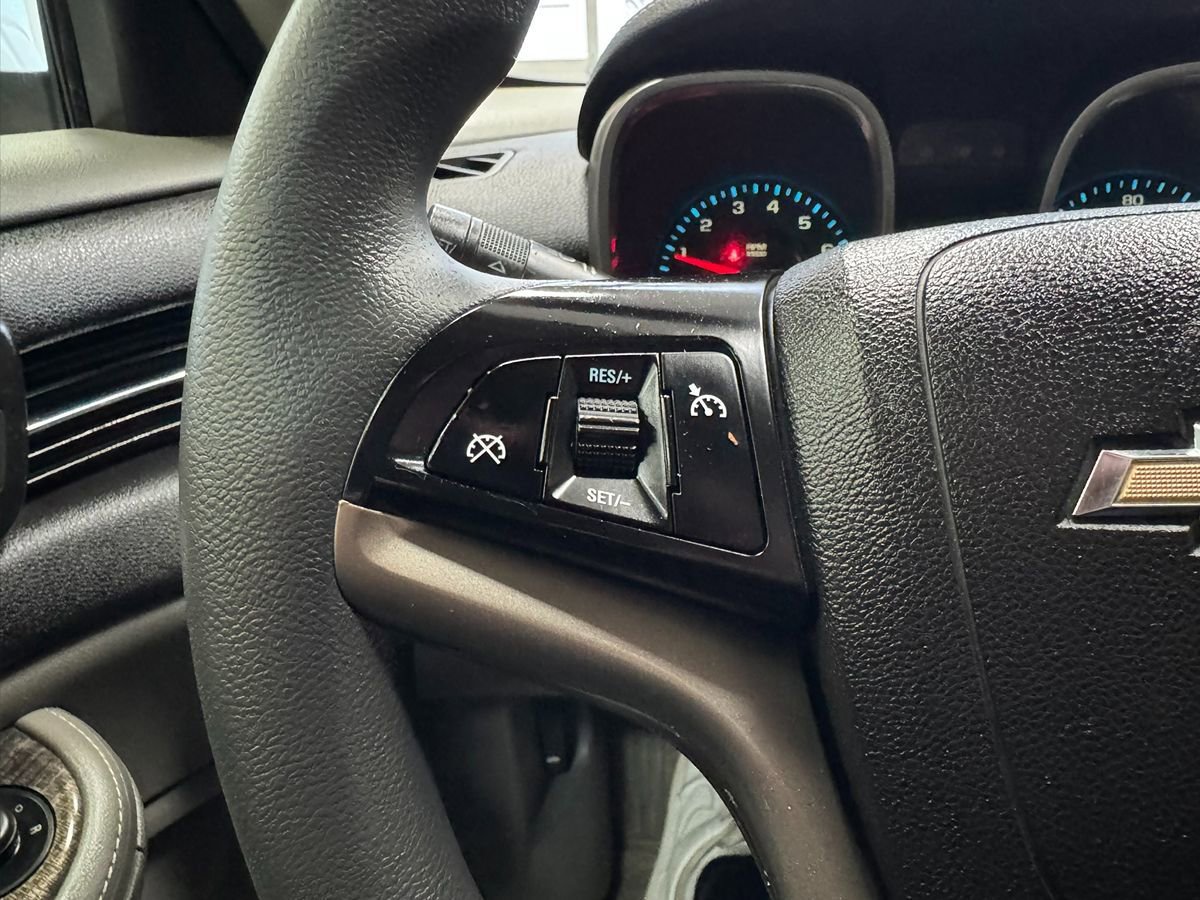 Used 2016 Chevrolet Malibu LT image 41