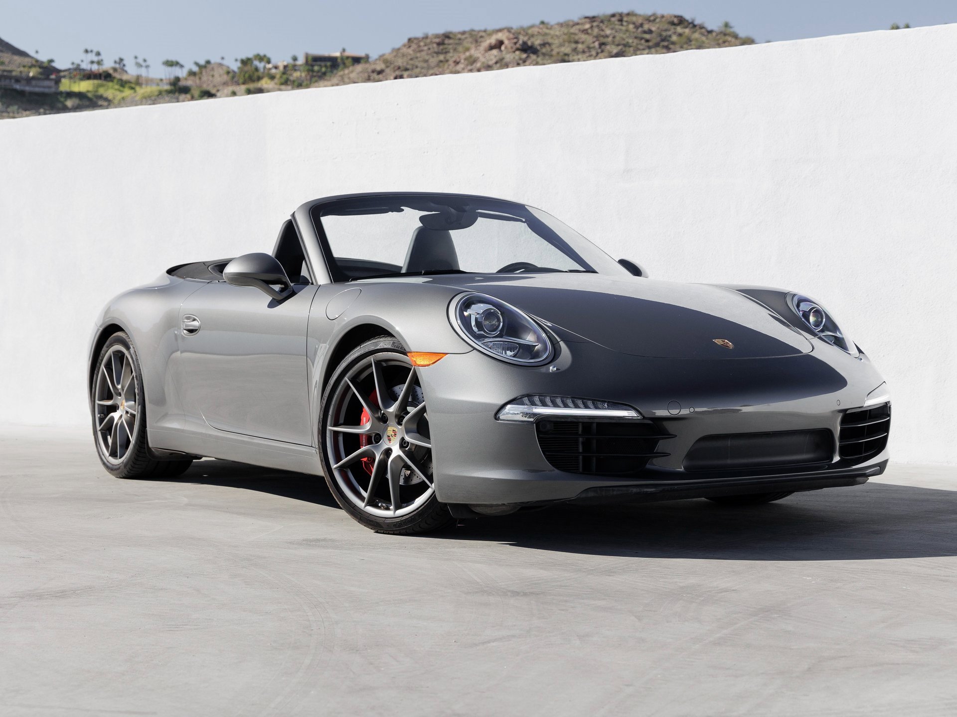 Used 2016 Porsche 911 Carrera S image 9
