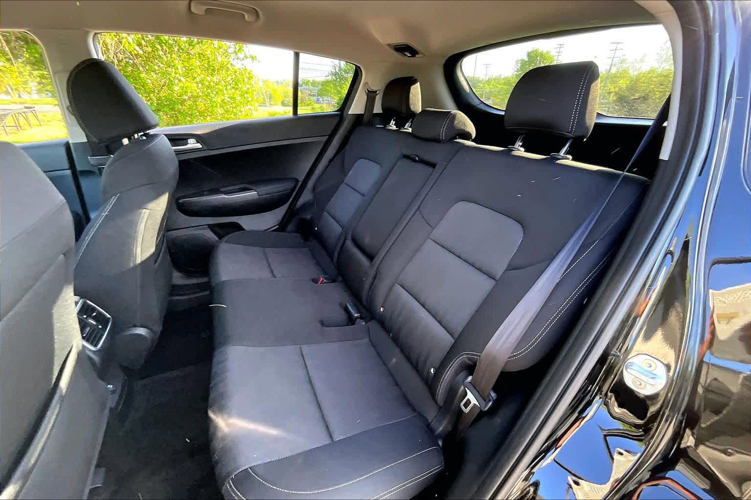 Used 2020 Kia Sportage LX image 19