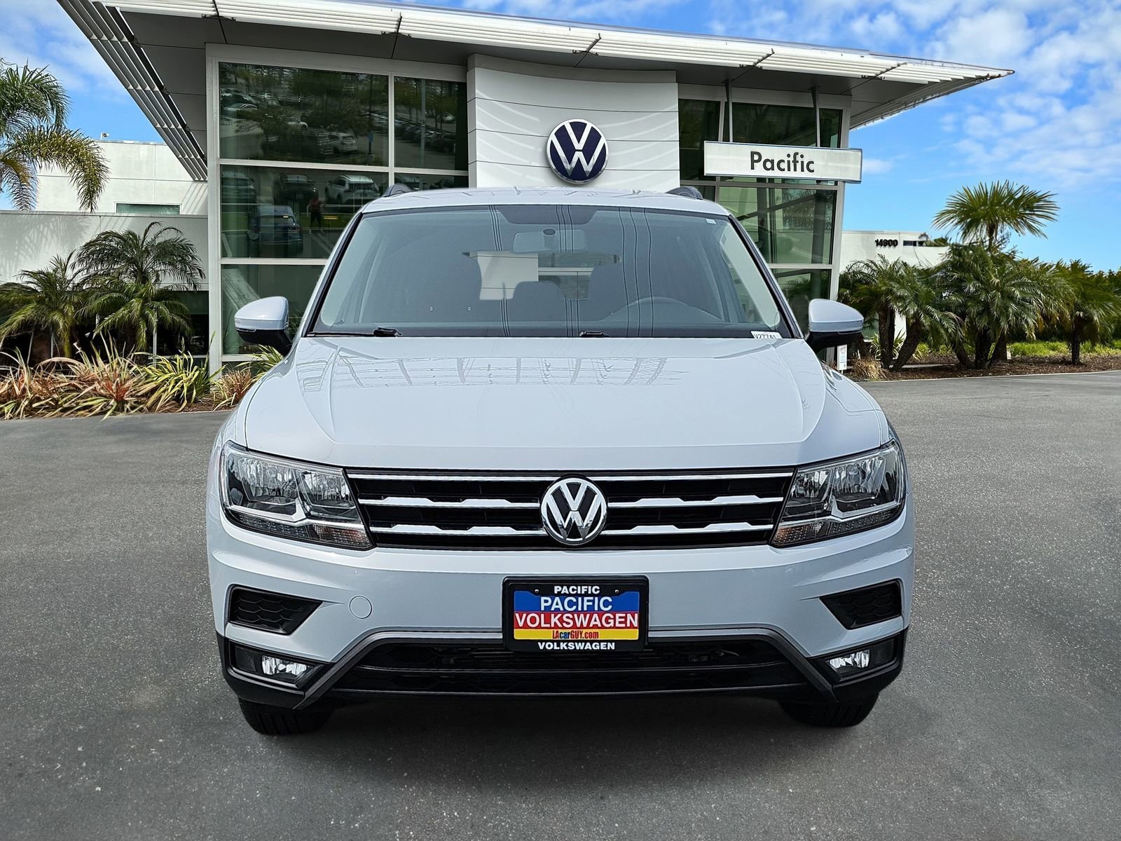 Used 2018 Volkswagen Tiguan S w/ Front Fog Lights Package image 2