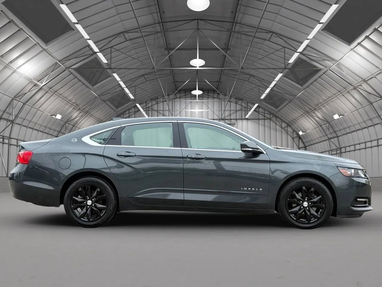 Used 2018 Chevrolet Impala LT w/ LT Convenience Package image 8