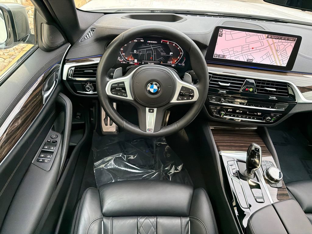 Used 2023 BMW M550i xDrive w/ Executive Package image 20