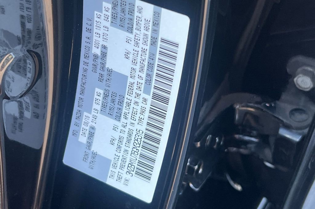 Used 2016 MAZDA MAZDA3 i Sport w/ Preferred Equipment Package image 30