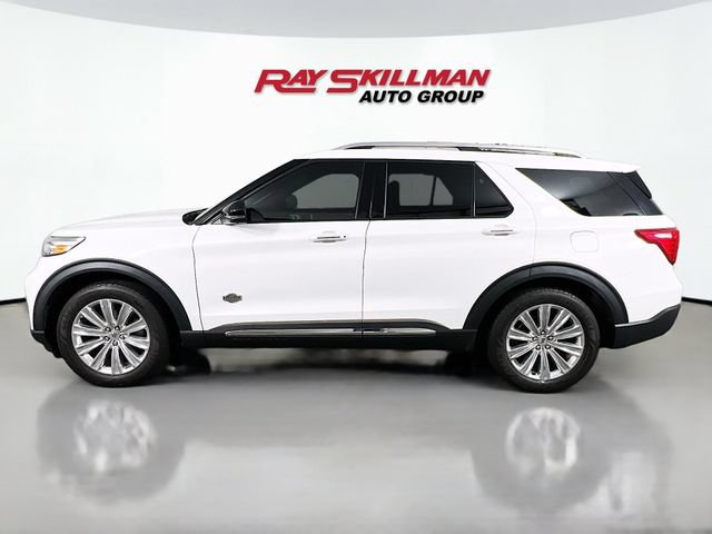 Used 2022 Ford Explorer King Ranch RWD image 4