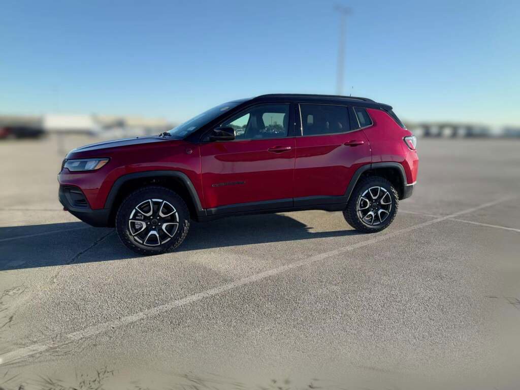 New 2026 Jeep Compass Trailhawk image 5
