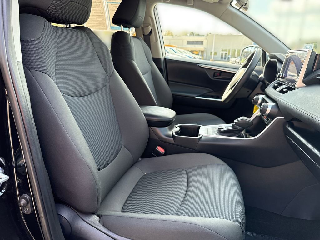 Used 2024 Toyota RAV4 LE image 24