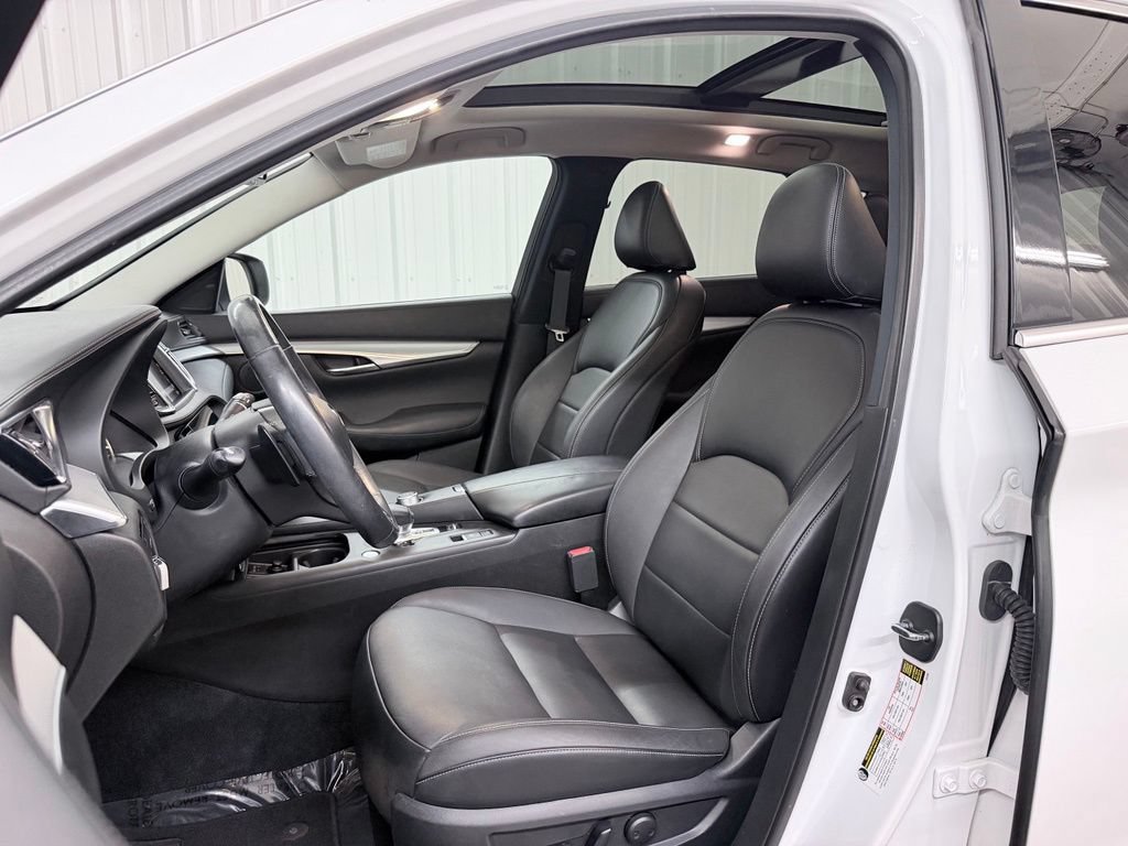 Certified 2020 INFINITI QX50 Luxe w/ Navigation Package FWD image 13