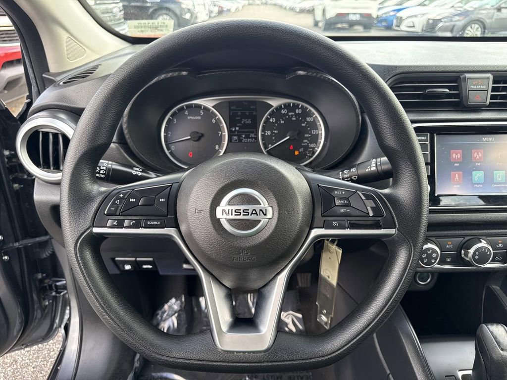 Used 2022 Nissan Versa S image 27