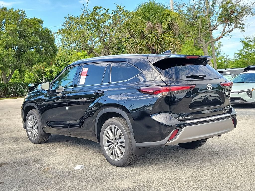 New 2026 Toyota Highlander Platinum AWD/4WD image 6