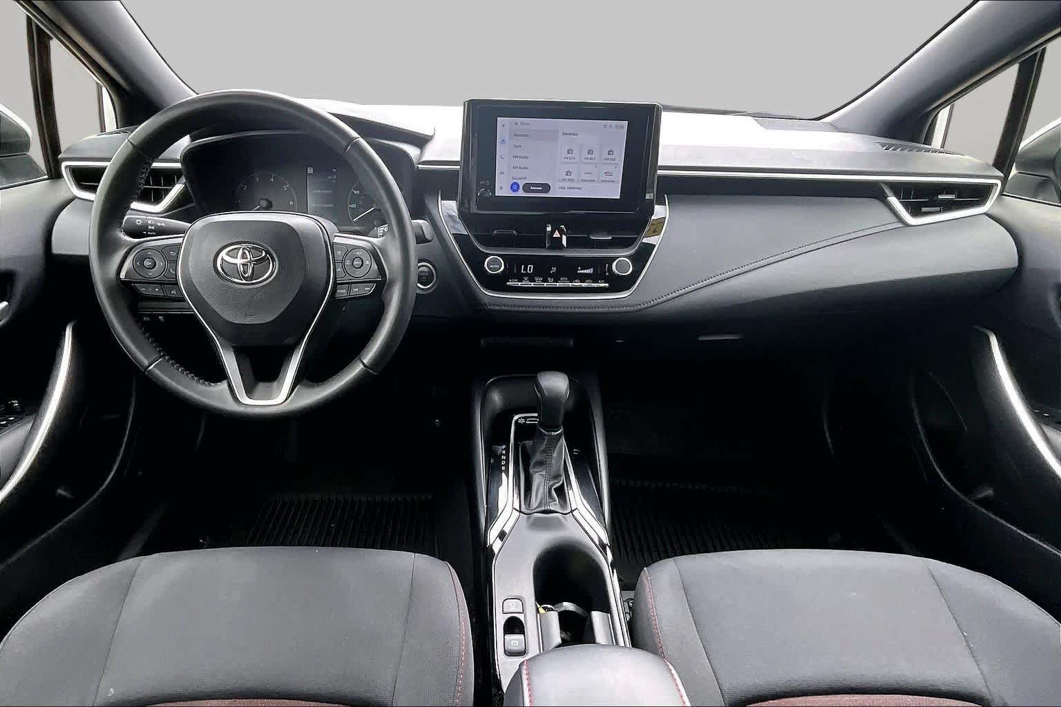 Certified 2025 Toyota Corolla SE FWD image 15