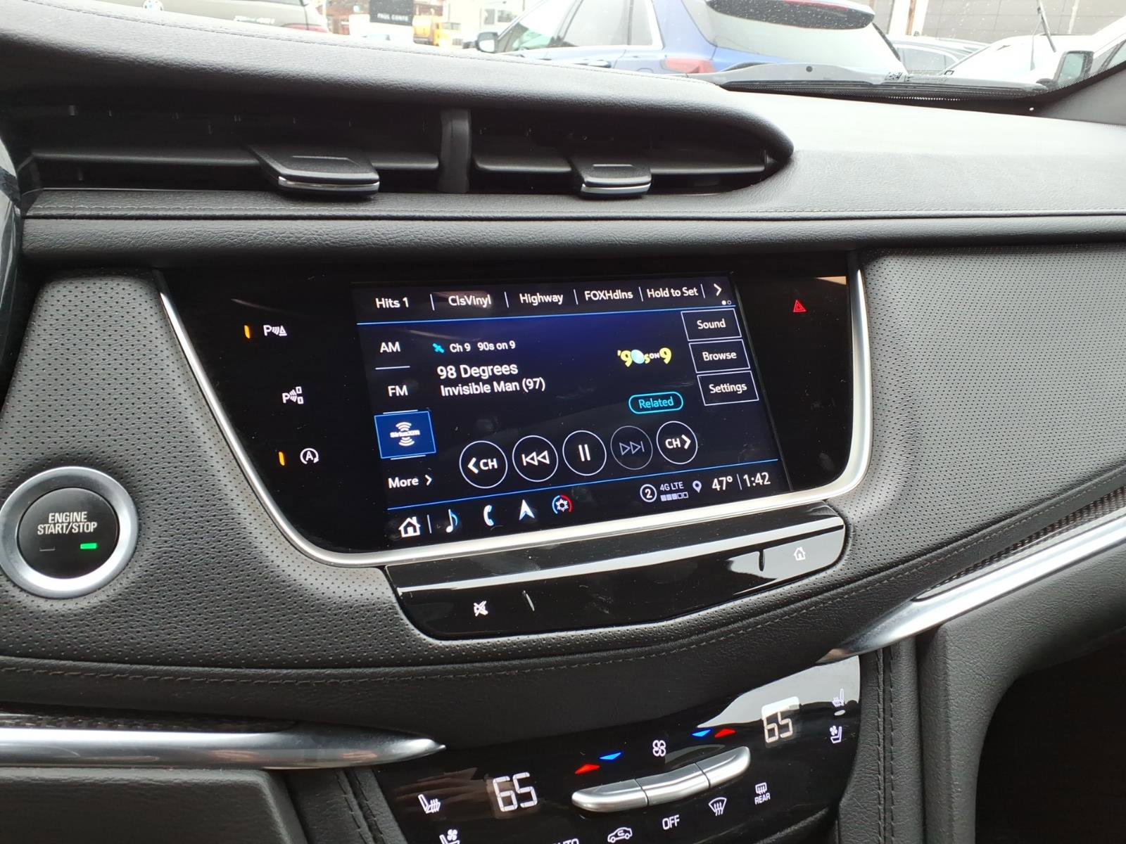 Certified 2023 Cadillac XT5 Sportv w/ Technology Package image 10