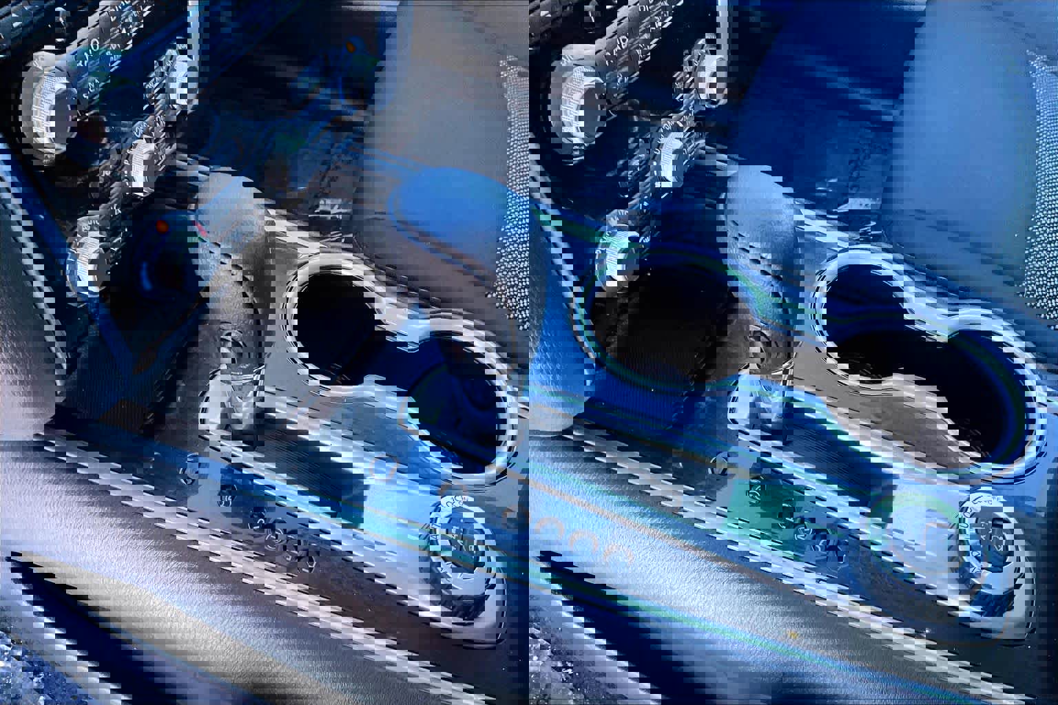 Used 2018 Nissan Pathfinder SV image 15