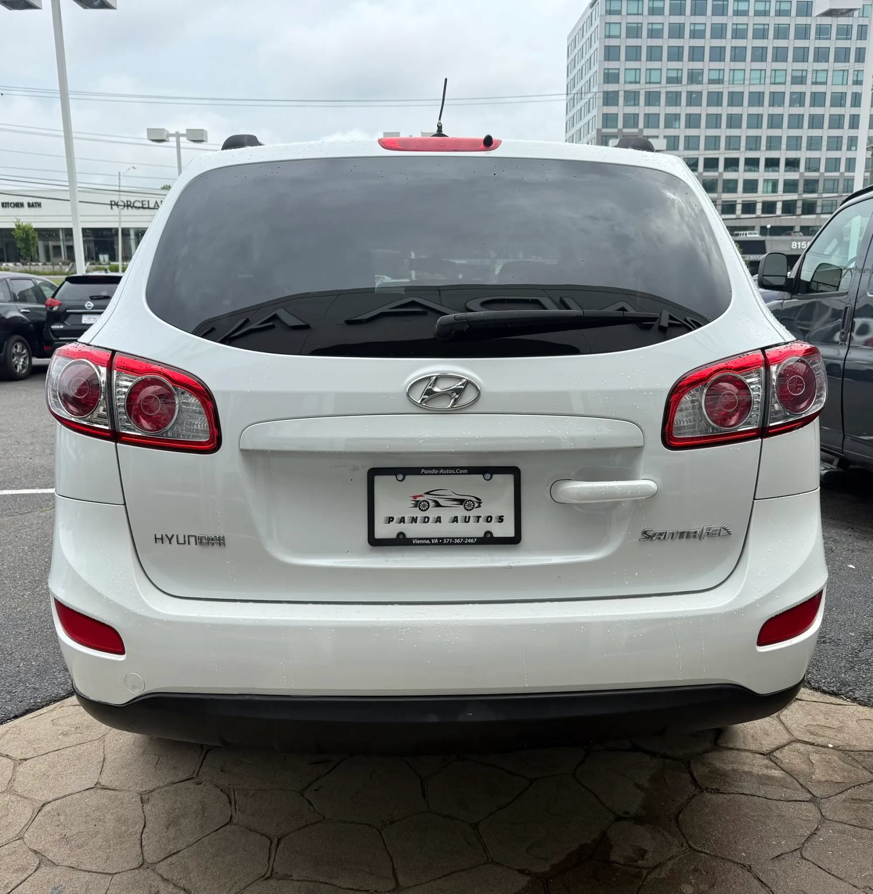 Used 2011 Hyundai Santa Fe GLS FWD image 6